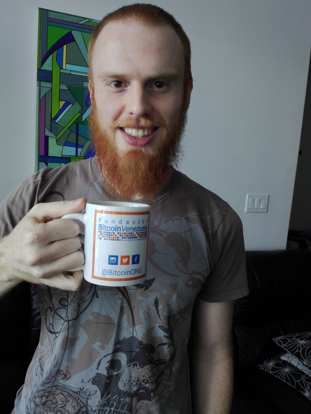 I have a new favorite coffee cup thanks to Bitcoin Venezuela, Cryptobuyer, and @[653939934:2048:Jorge Farias]
